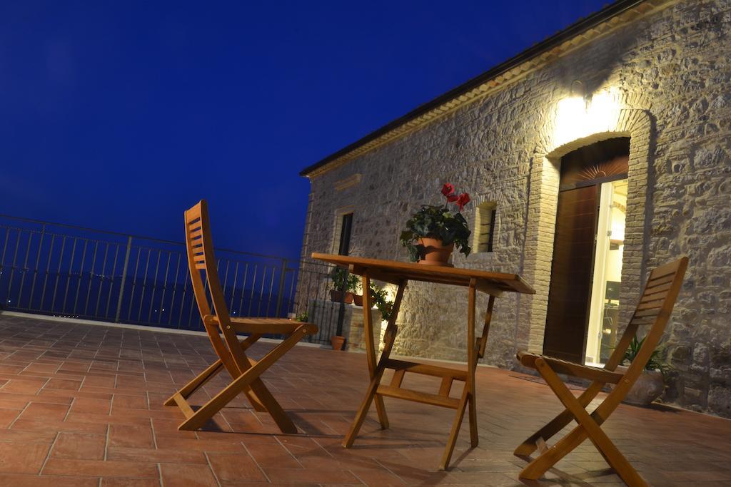 A Casa Nostra Residenza Di Charme Bed and Breakfast Candela Buitenkant foto